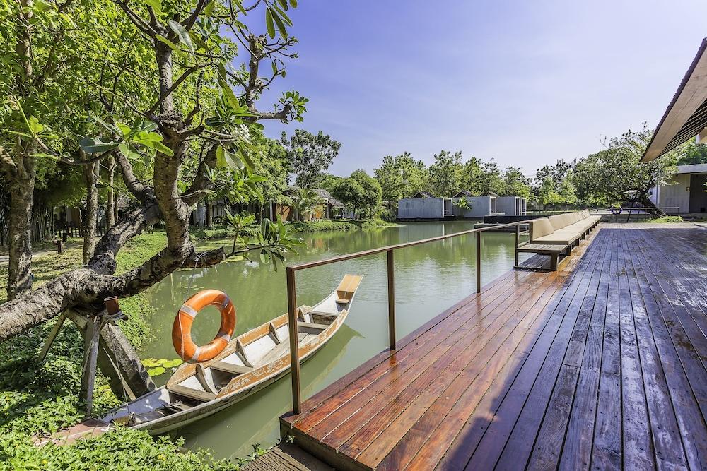 Into The Forest Resort Бангкок Екстер'єр фото